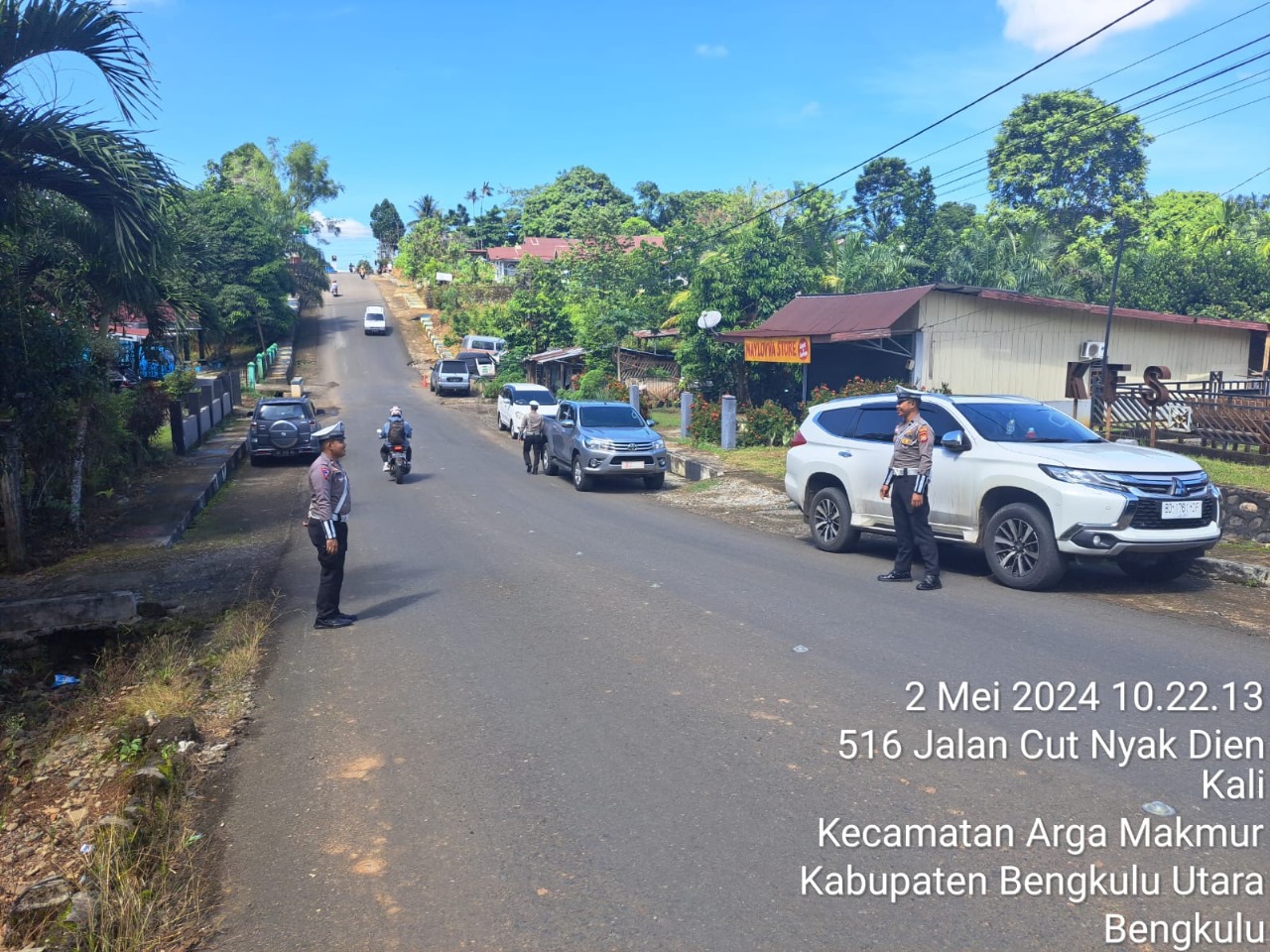 Personel Satlantas Polres Bengkulu Utara Ikut Amankan Rapat Pleno Penetapan Caleg DPRD Kabupaten Bengkulu Utara