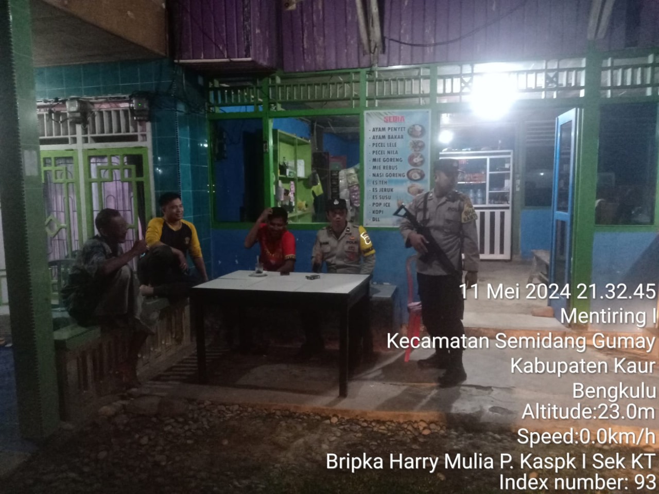 Antisipasi Tindak Kejahatan dan Gangguan Kamtibmas Lainnya, Polsek Kaur Tengah Patroli Dialogis 