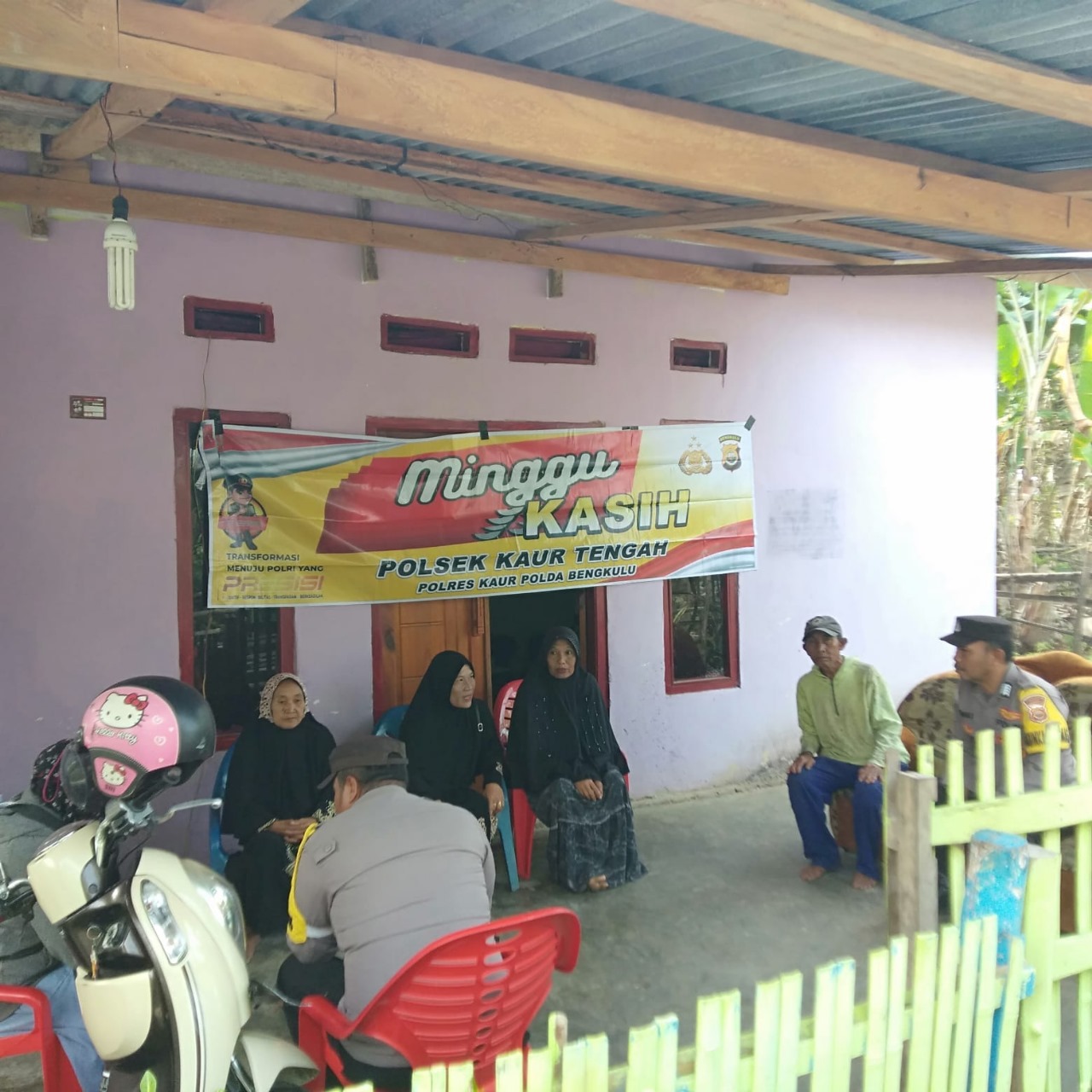 Kapolsek Kaur Tengah Minggu Kasih di Desa Lubuk Gung