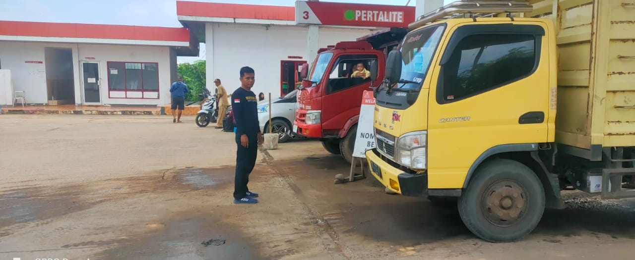 Cek Stok BBM Dan Hindari Penimbunan BBM, Polsek Ketahun Patroli