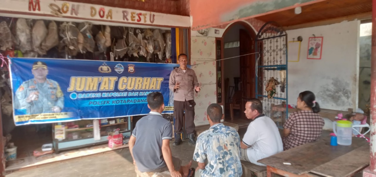Bersama Warga Desa Lubuk Mumpo, Polsek Kotapadang Laksanakan Jumat Curhat 
