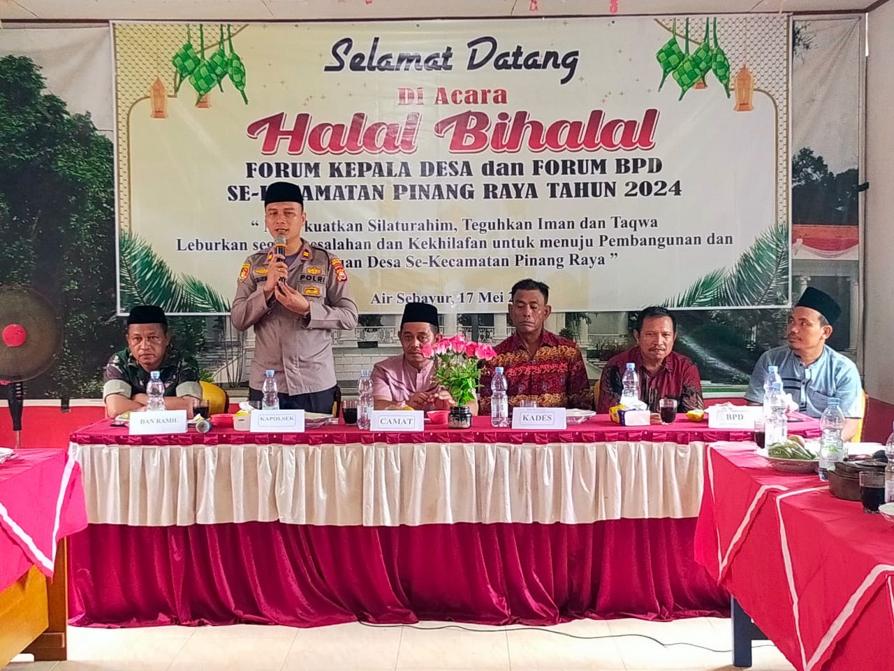 Kapolsek Ketahun Hadiri Halal Bihalal di Aula Kantor Camat Pinang Raya