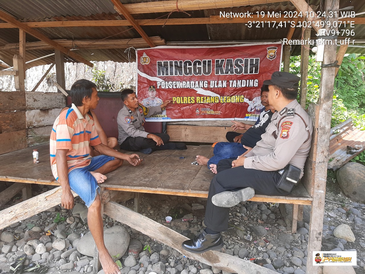 Berikan Imbauan dan Pesan Kamtibmas, Bhabinkamtibmas Polsek Padang Ulak Tanding Gelar Minggu Kasih  