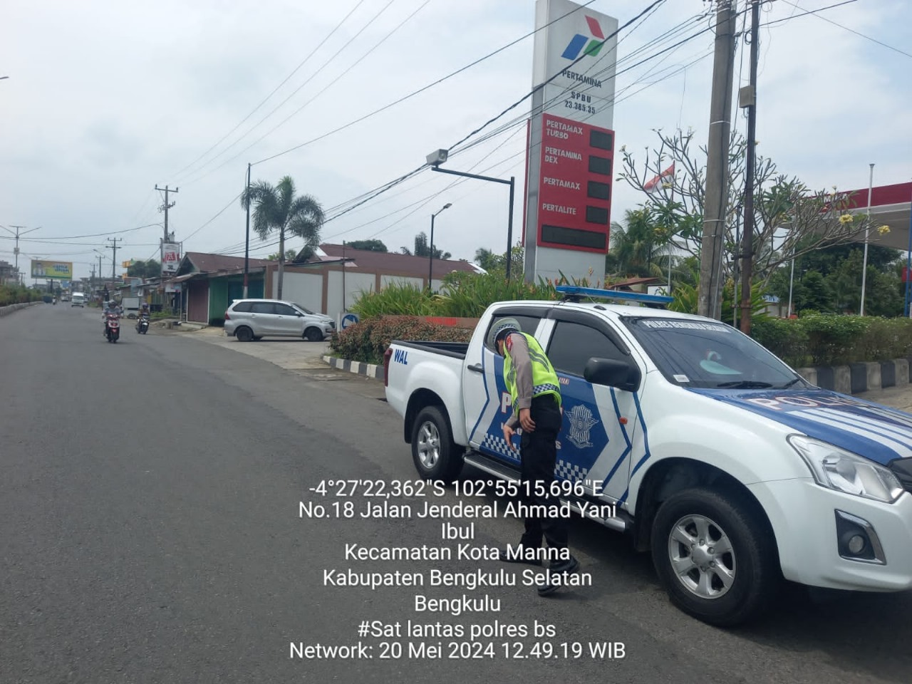 Wujudkan Kamseltibcar Lantas dan Cegah   Penyalahgunaan Distribusi BBM, Polisi Turlalin di  SPBU  Kutau