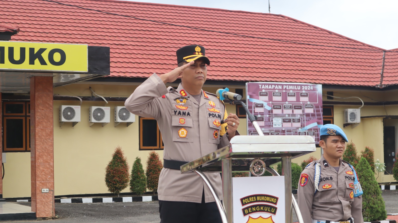 Kapolres Mukomuko Pimpin Sertijab Kapolsek V Koto dan Kapolsek Pondok Suguh 