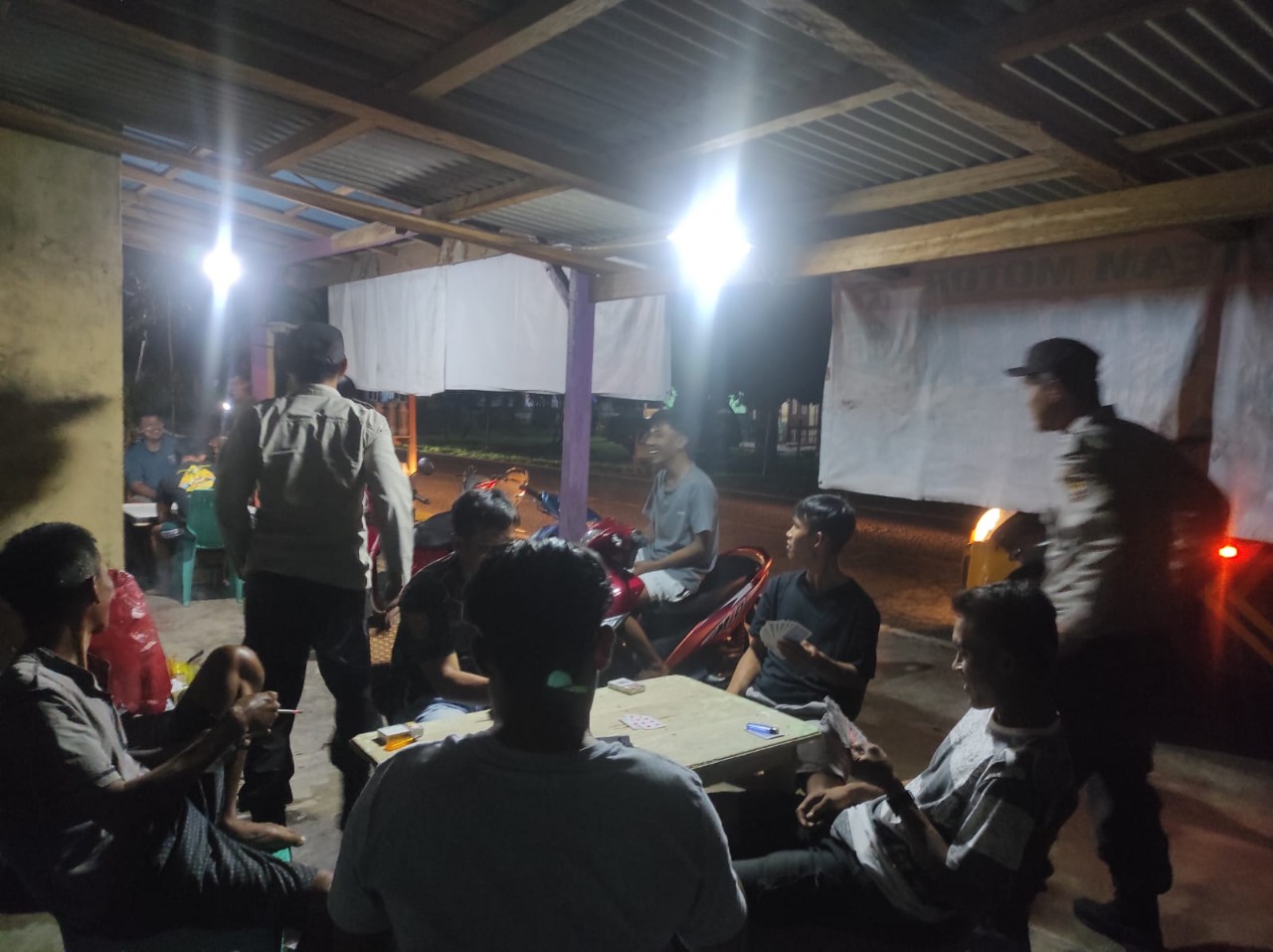 Patroli di Pemukiman Penduduk, Personel Polsek Maje Cegah dan Antisipasi 3C 