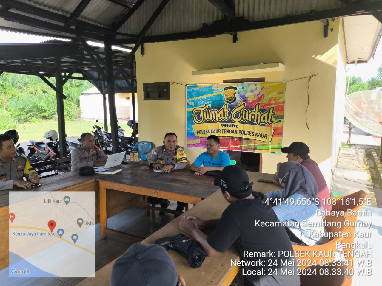Polsek Kaur Tengah Jumat Curhat dengan Petugas  PPK Kecamatan Kaur Tengah