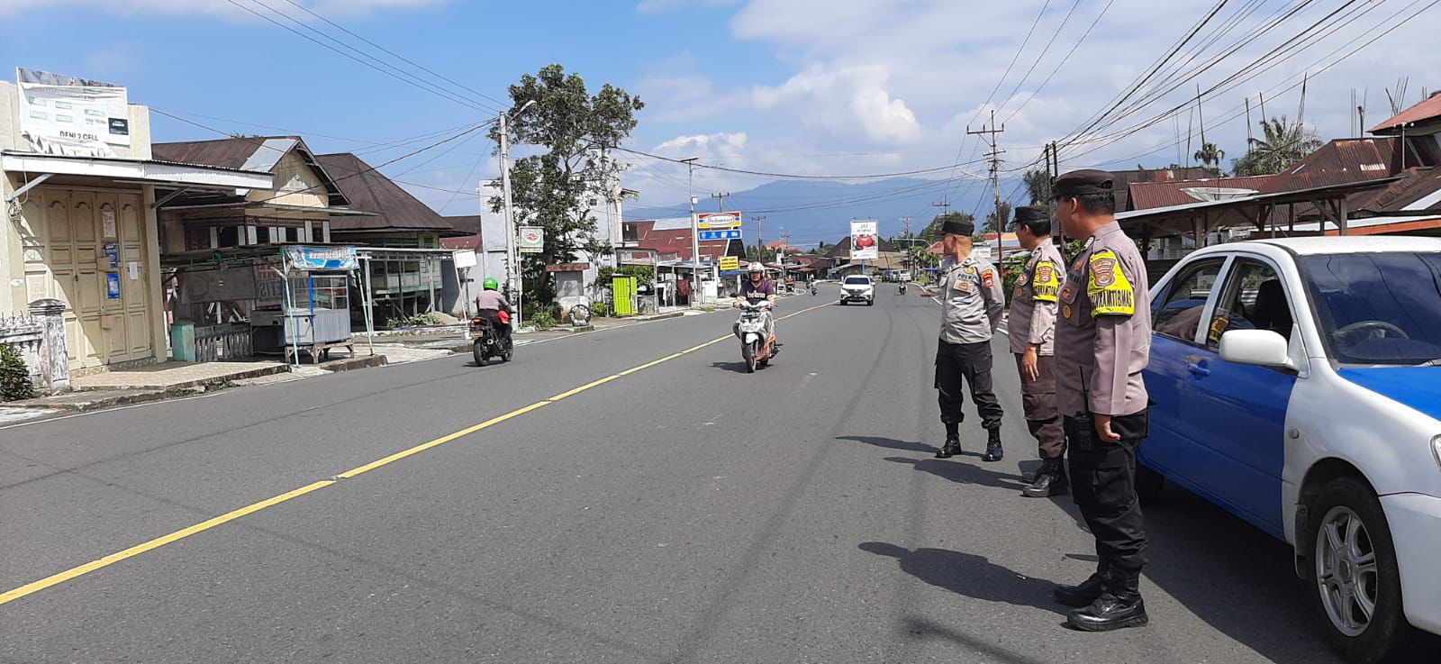 Antisipasi Tindak Pidana, Polsek Curup Gelar Patroli Rutin Sekaligus Sambangi Warga