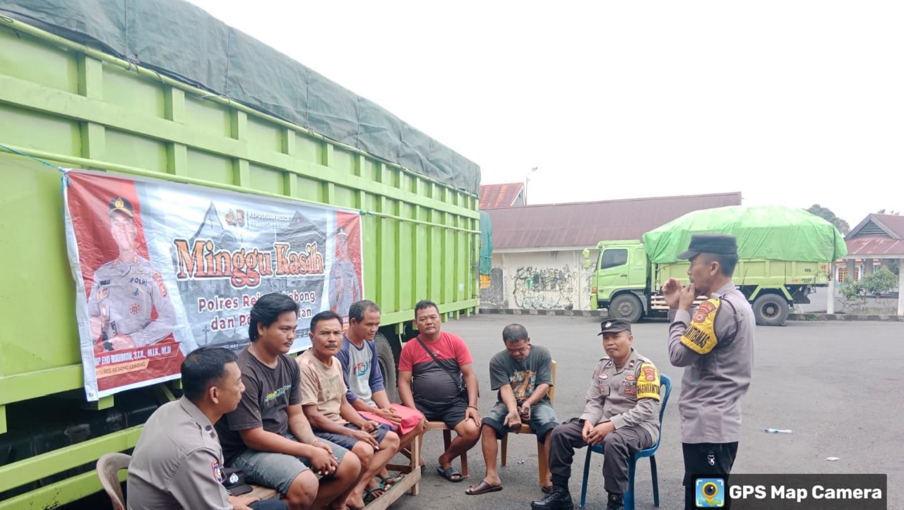 Kumpul Bersama Warga Kelurahan Simpang Nangka, Polsek Selupu Rejang Gelar Minggu Kasih