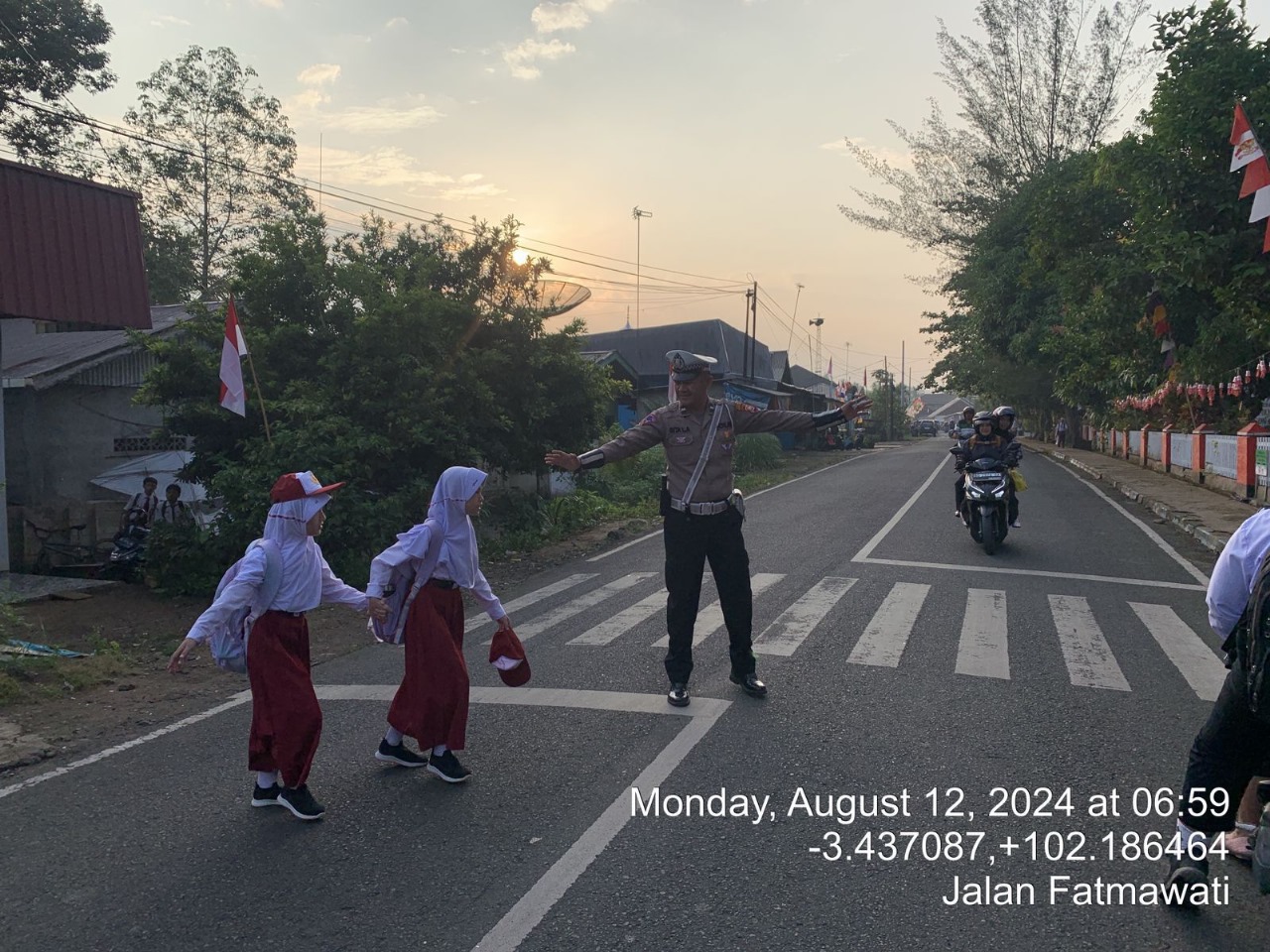 Morning Traffic Control Polres Bengkulu Utara Berikan Kelancaran di Jalan Raya