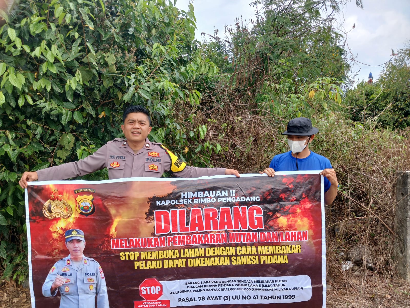 Cegah Karhutla, Personel Polsek Rimbo Pengadang Sosialisasi di Desa Bioa Sengok