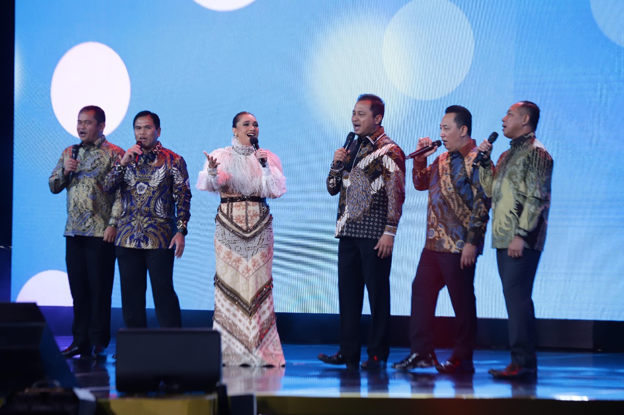 Momen Langka, Kapolri, Panglima Hingga Kepala Staf Angkatan Nyanyi Bareng