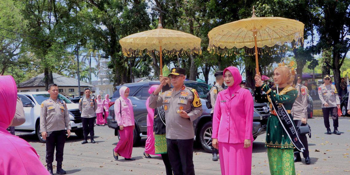 Kunjungan Kerja di Polresta Bengkulu, Kapolda Bengkulu Pastikan Personel Siap Hadapi Pemilukada 2024