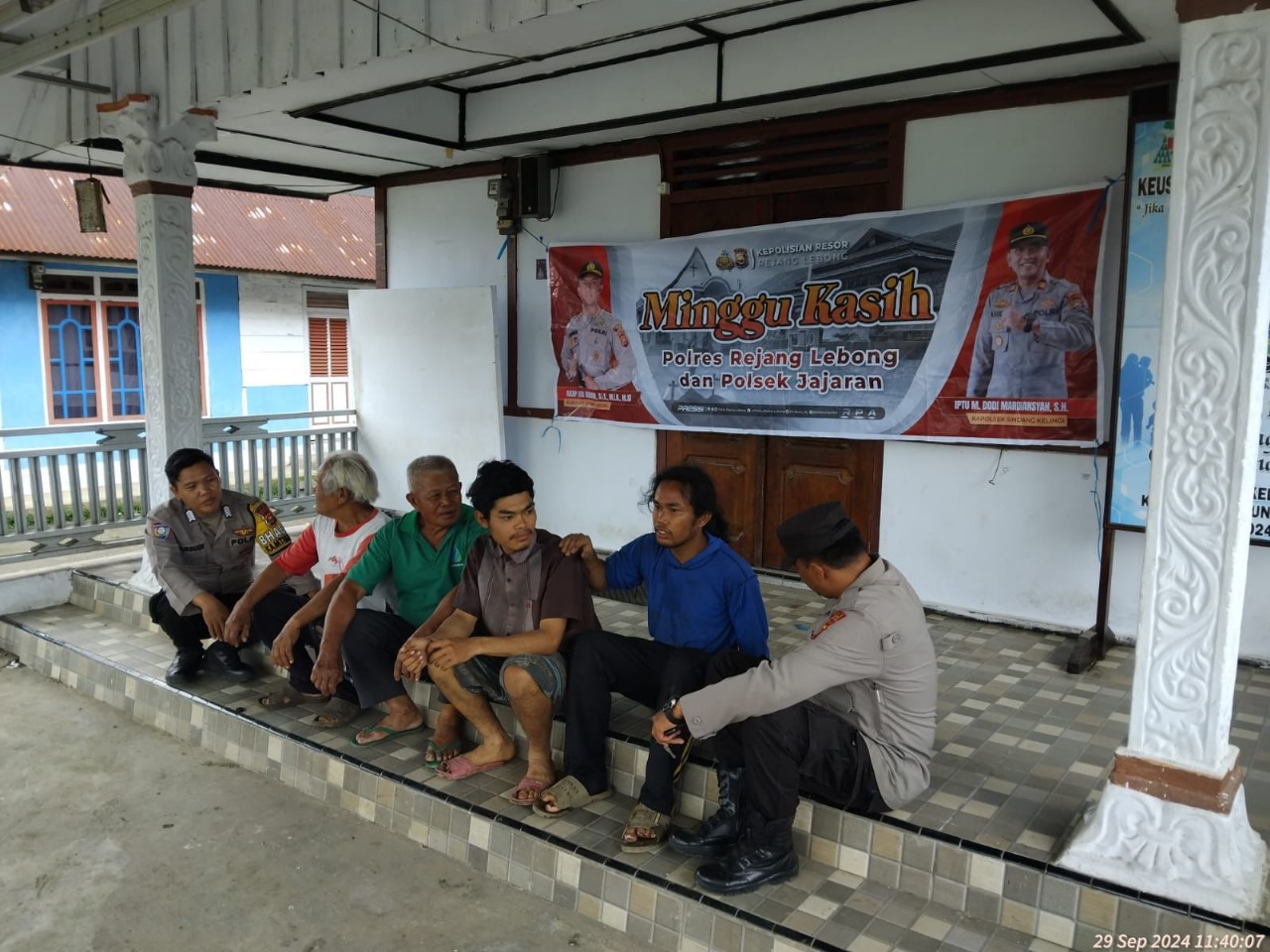 Polsek Sindang Kelingi Minggu Kasih bersama Warga Dengarkan Keluhan Terkait Kamtibmas  