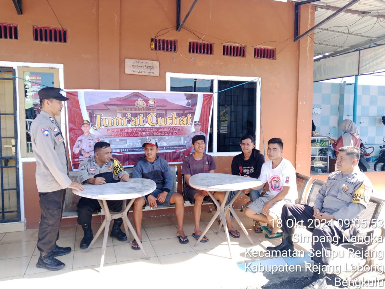 Polsek Selupu Rejang Gelar Kegiatan Jumat Curhat di Kelurahan Simpang Nangka