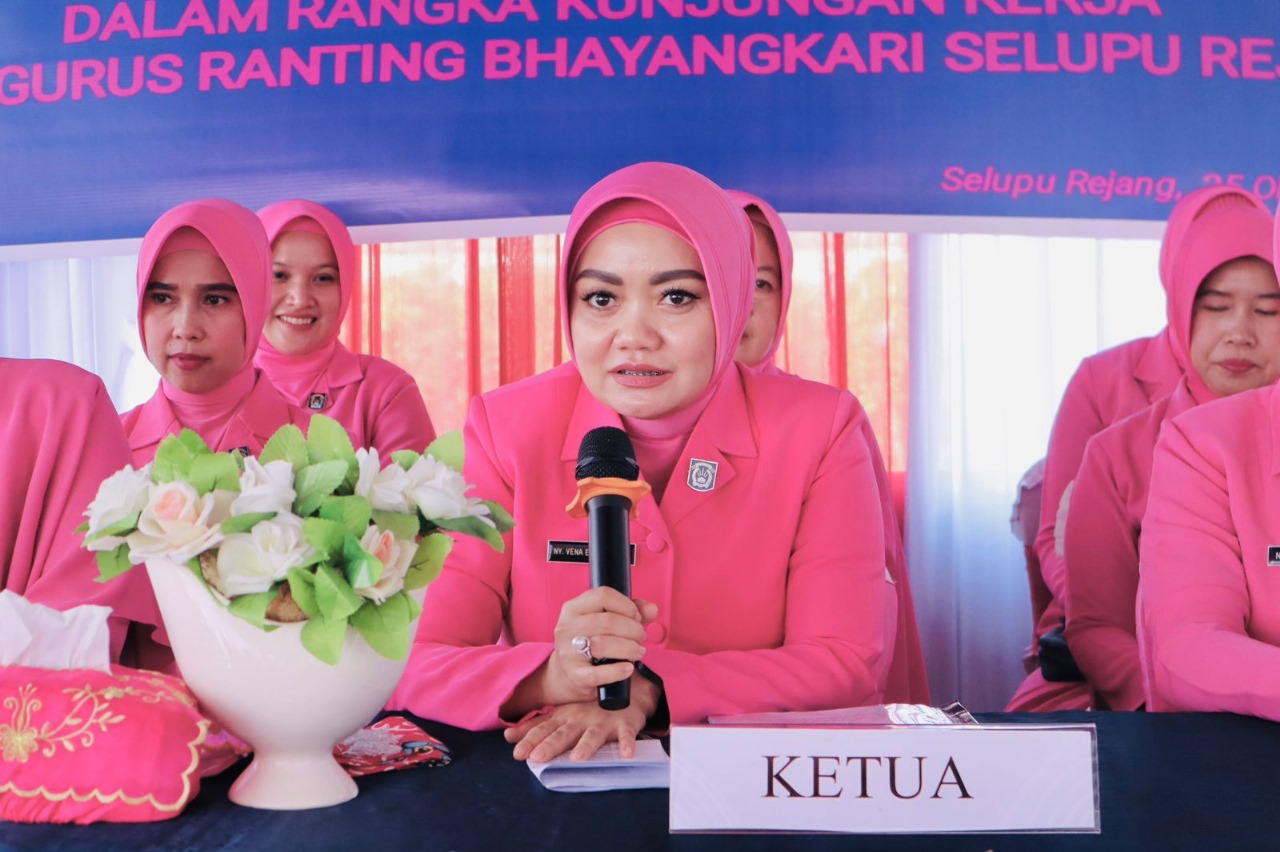 Ketua Bhayangkari Cabang Rejang Lebong Gelar Tatap Muka dengan Pengurus Bhayangkari Ranting Selupu Rejang