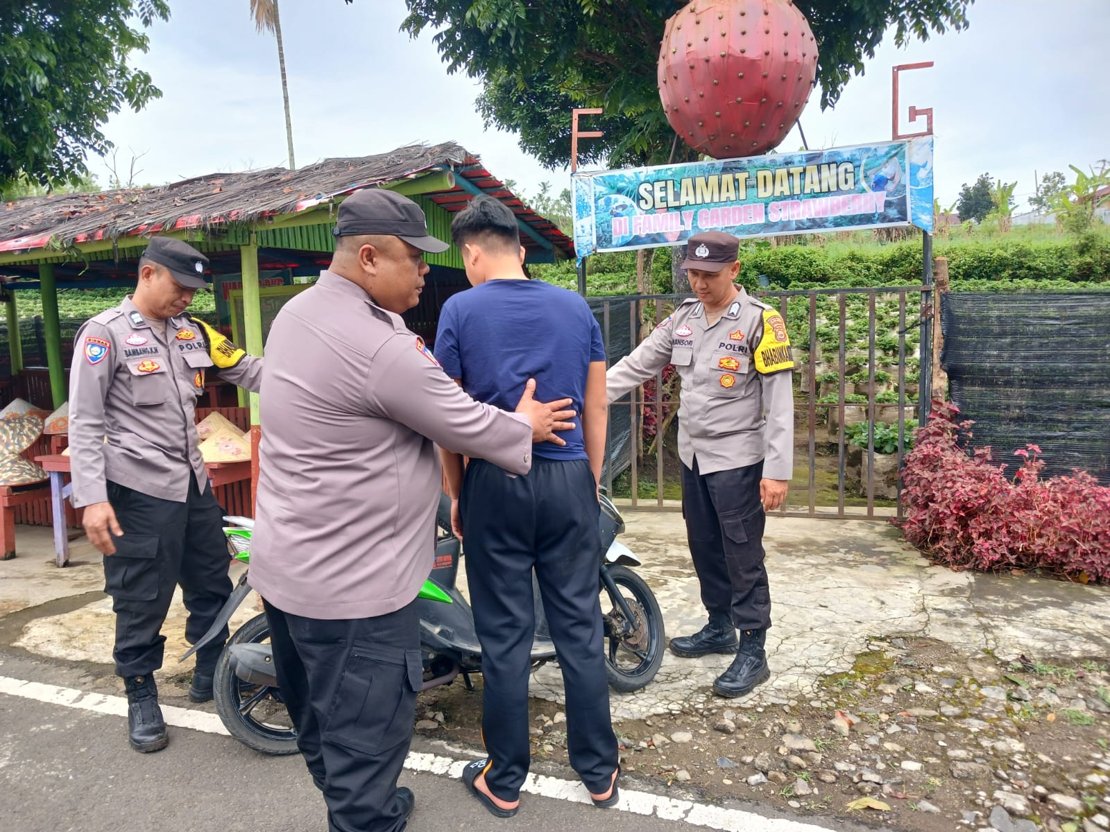 Polsek Selupu Rejang Gelar Razia Senjata Api dan Senjata Tajam untuk Ciptakan Keamanan Wilayah