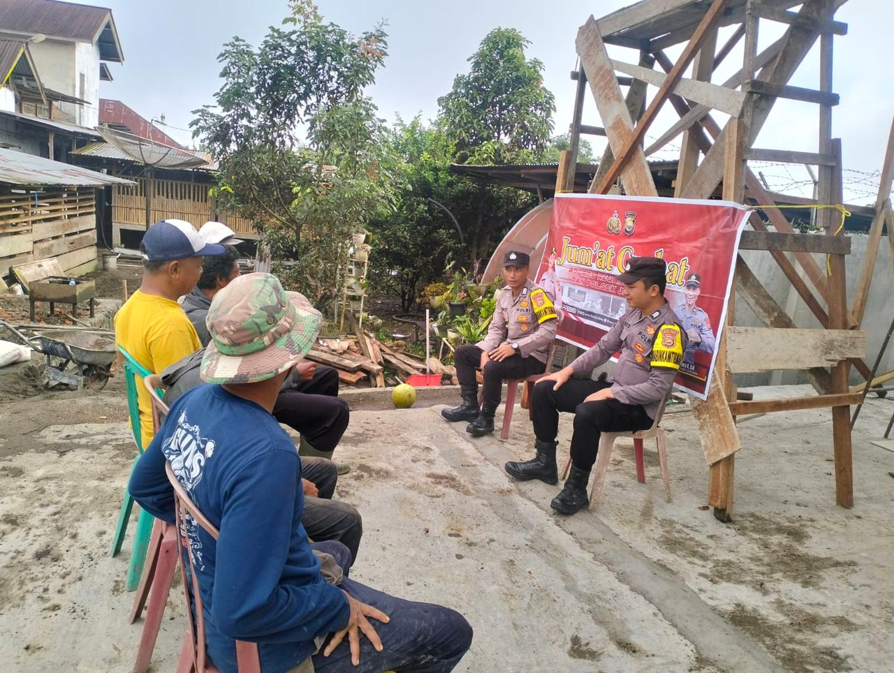 Tingkatkan Keamanan Masyarakat, Polsek Sindang Dataran Gelar Jumat Curhat