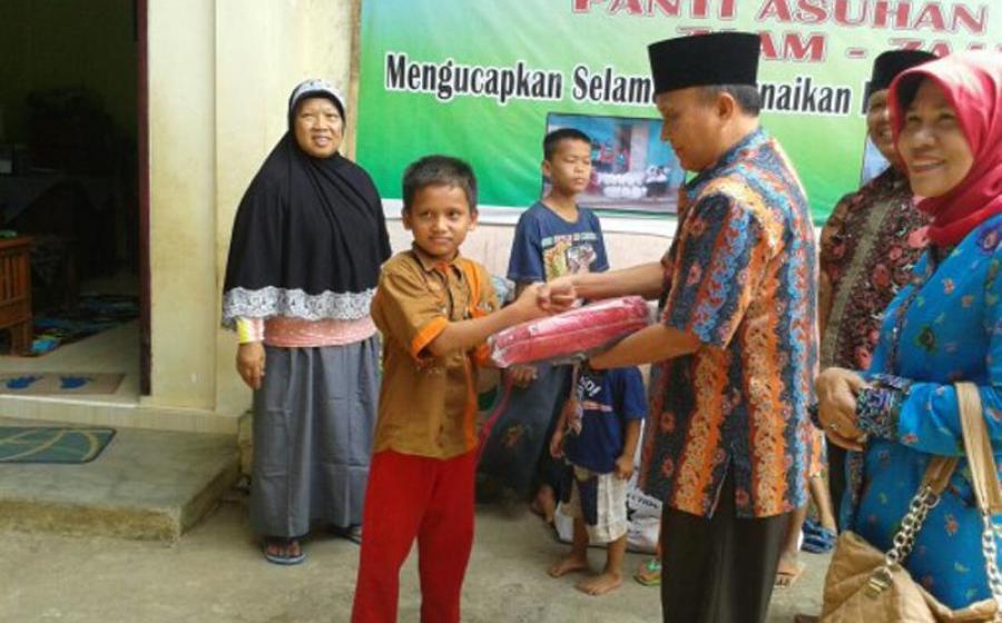 Dinas Perhubungan (Dishub) Kota Bengkulu menggelar bakti sosial