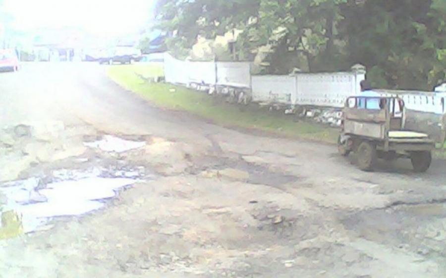 Jalan Rusak