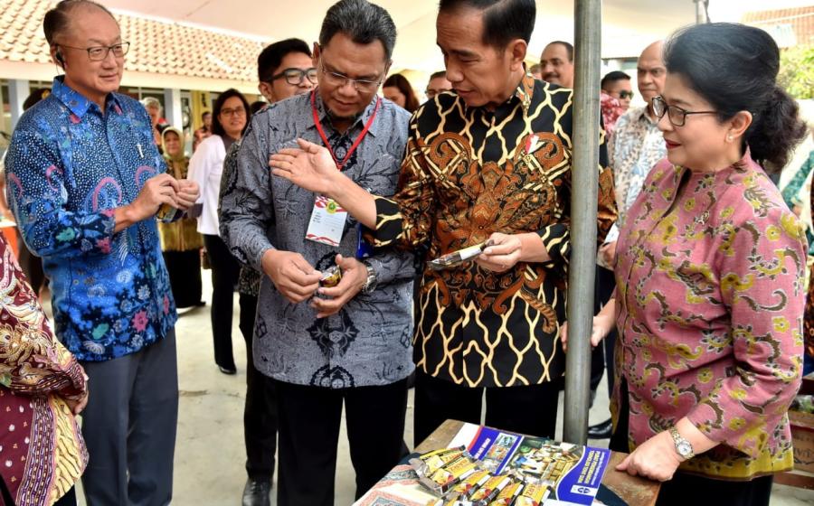Presiden Jokowi Ajak Presiden Bank Dunia Blusukan