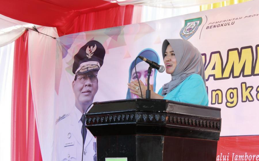  Plt Ketua TP PKK Provinsi Bengkulu Derta Wahyulin menyampaikan apresiasi kepada peserta Jambore