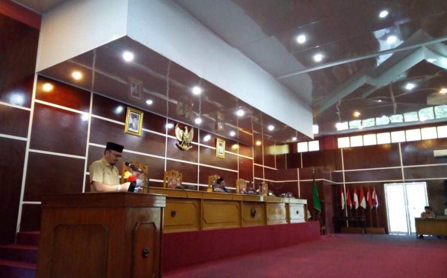 Sesda Sampaikan Nota Pengantar Raperda Pelaksanaan APBD 2017