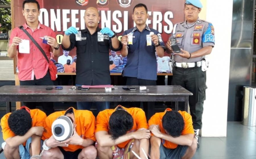Hukum