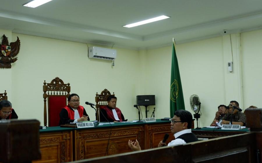 hukum