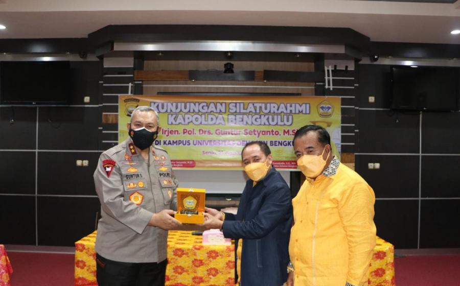 Hukum