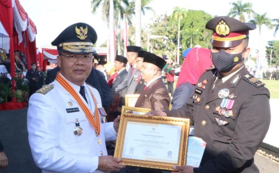 HUT RI ke-77, Polda Bengkulu Terima Penghargaan dari Gubernur Bengkulu