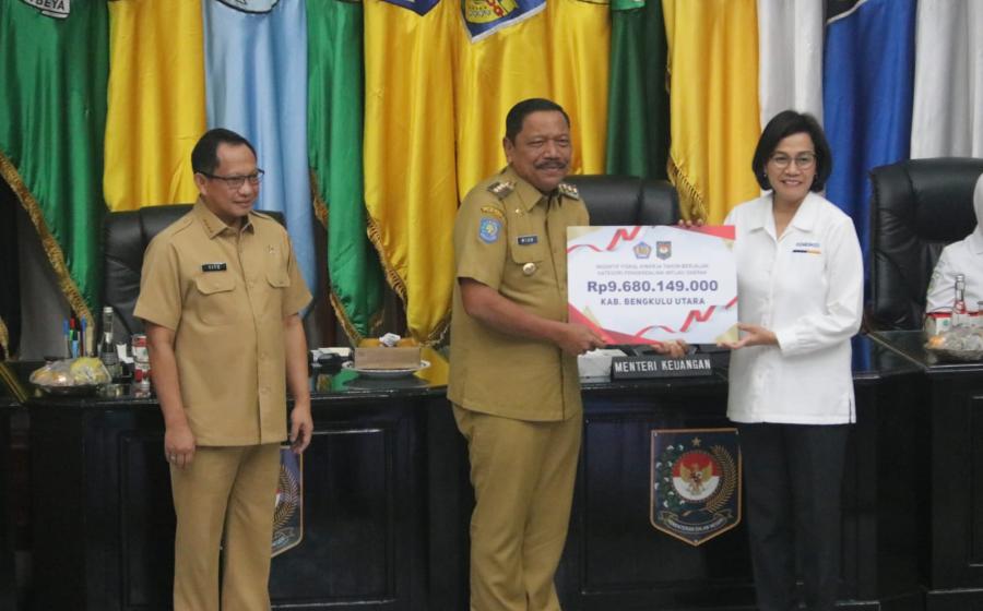 Pengendalian Inflasi Terbaik, Pemkab BU Terima Alokasi Insentifiskal Kinerja Tahun Berjalan 