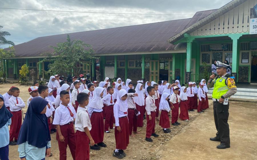 Ops Zebra Nala, Satlantas Polres Lebong Laksanakan Program Polsanak di SDN 14