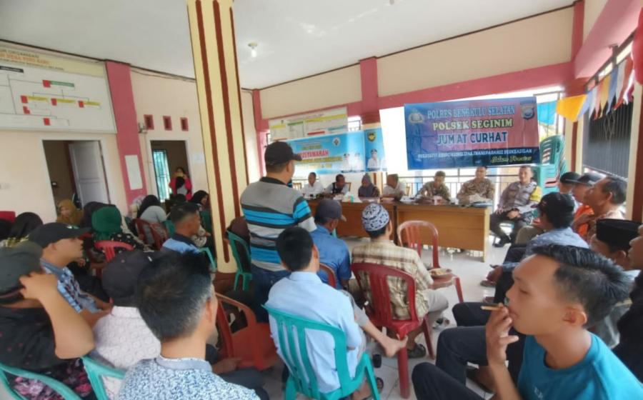 .Mendengar Keluhan Warga Binaan Secara Langsung, Polsek Seginim Gelar Jumat Curhat di Desa Pino Baru