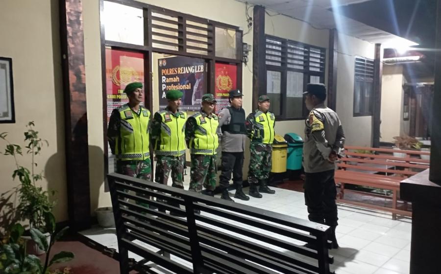 Sinergitas TNI-Polri, Polsek Curup dan Koramil 409-05 Curup Gelar Patroli Rutin Antisipasi Tindak Pidana
