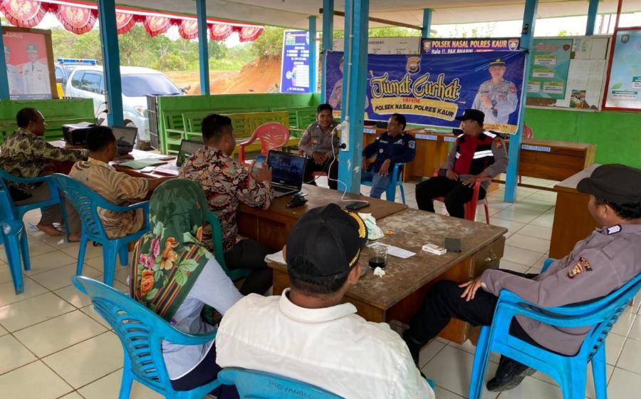 Polsek Nasal Gelar Jumat Curhat di Desa Suka Jaya 