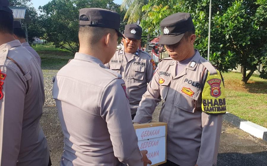 Wujud Polri Selalu Peduli, Polsek Giri Mulya Lakukan Kegiatan Gerakan Sedekah Bersama