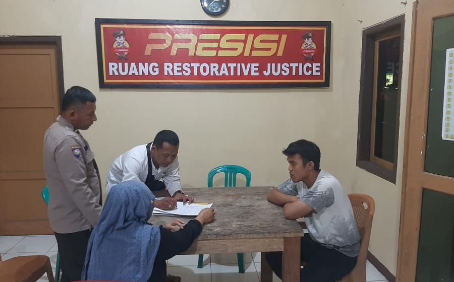 Problem Solving, Polsek Padang Ulak Tanding Mediasi Permasalahan Dugaan Penggelapan Barang-Barang Toko