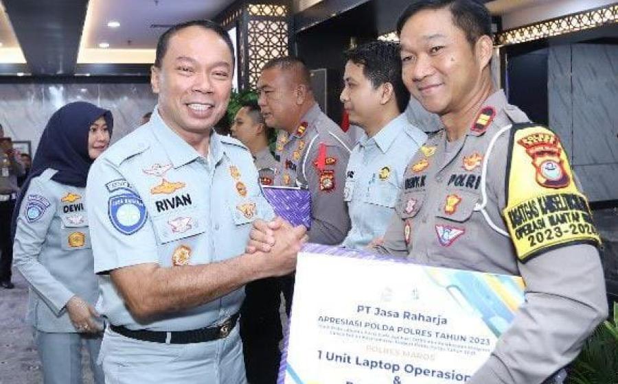 Jasa Raharja Berikan Penghargaan Kepada Polda dan Polres yang Bersinergi Terbaik Tahun 2023