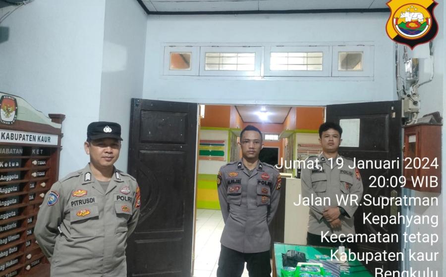 Tingkatkan Kewaspadaan dan Peduli Lingkungan Kantor KPUD, Polres Kaur Gelar Patroli 