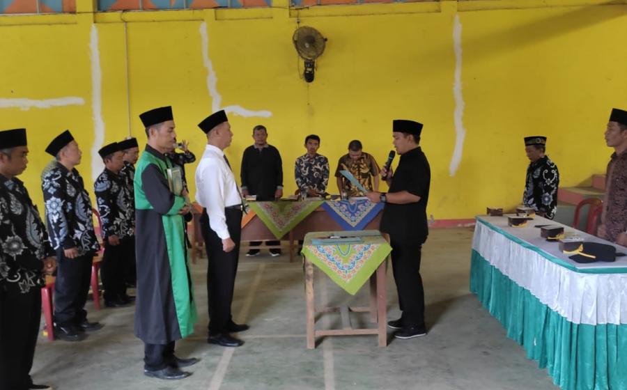Kapolsek Padang Jaya Hadiri Acara Pelantikan dan Sumpah Janji Anggota BPD Desa Padang Jaya