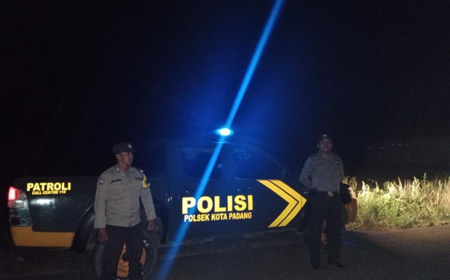 Berikan Pengamanan kepada Pengendara, Polsek Kotapadang Patroli Rutin di Jalan Lintas