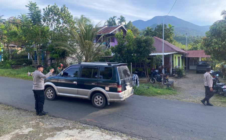 Commander Wish, Personel Polsek Kerkap Guna Atur Kelancaran Lalu Lintas Pagi Hari