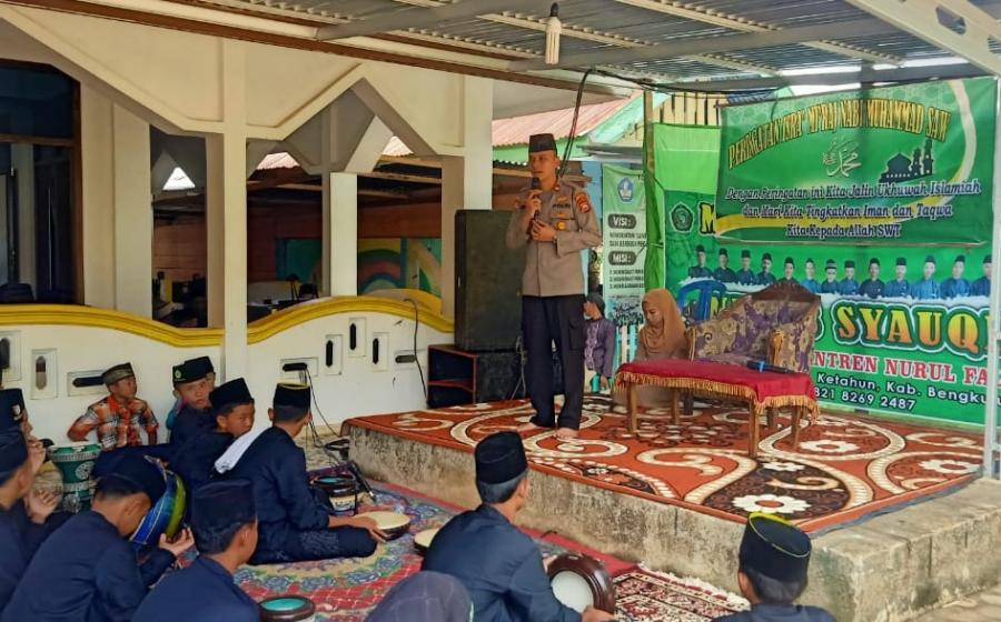 Kapolsek Hadiri Peringatan Isra Mi’raj Bersama Masyarakat