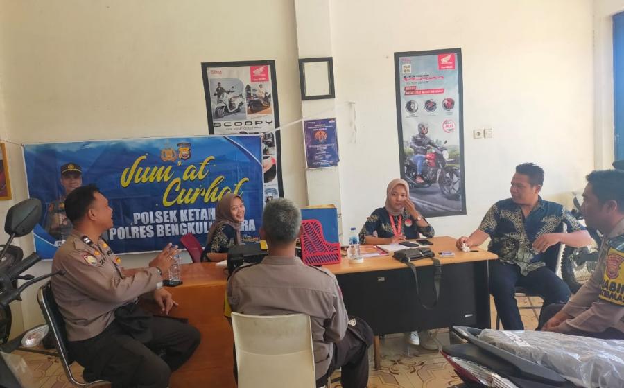 Sambangi Dealer Honda Ketahun Polsek Ketahun Gelar Jumat Curhat