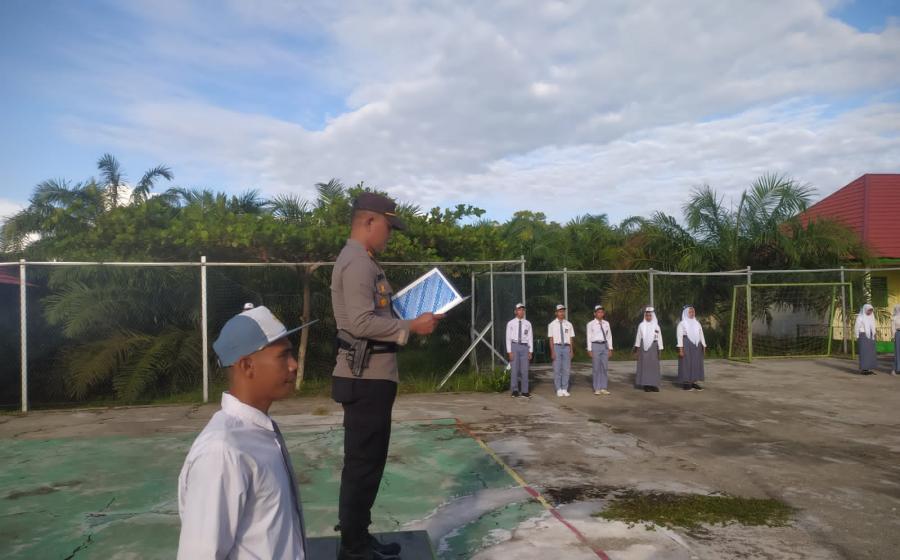 Jadi Irup di Sekolah, Kapolsek Batik Nau Titip Pesan Kamtibmas