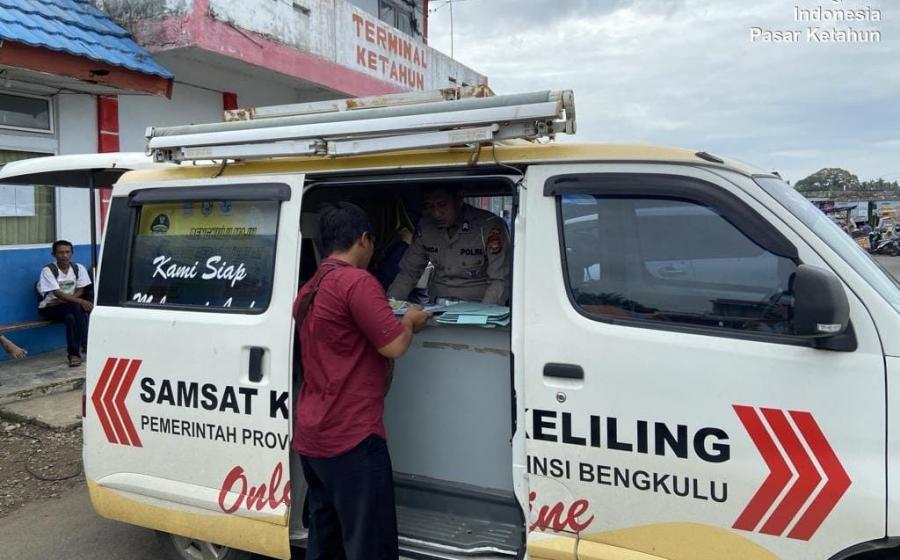 Satlantas Kembali Laksanakan Pelayanan Samsat Keliling di Terminal D1 Ketahun