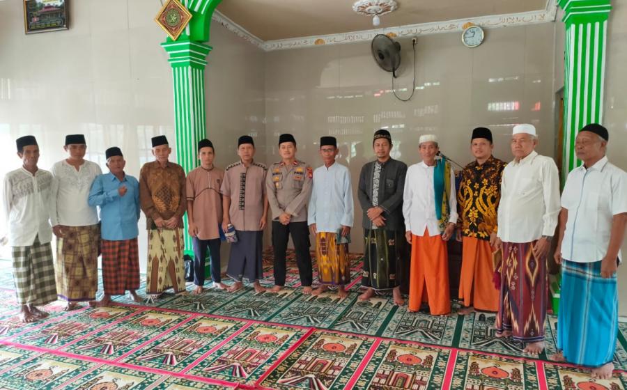 Safari Ramadhan, Polsek Kaur Utara Sambang Silahturahmi di Masjid Jamitul Muslimin 
