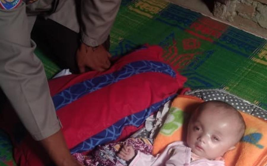 Peduli Kepada Warga Binaan Yang Sakit, Bhabinkamtibmas Polsek Muara Sahung Datangi Warga Binaan  