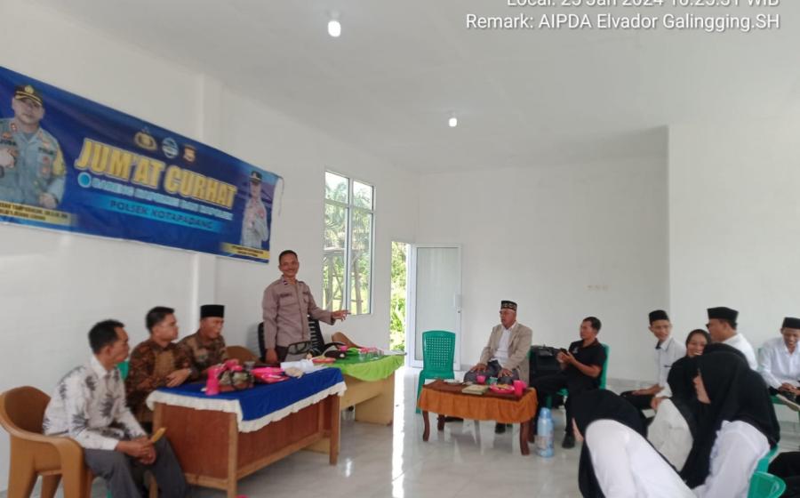 Polsek Kotapadang Jumat Curhat di Desa Lubuk Mumpo 